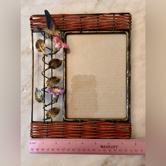 Hummingbird Picture Frame - Picture 15 of 16
